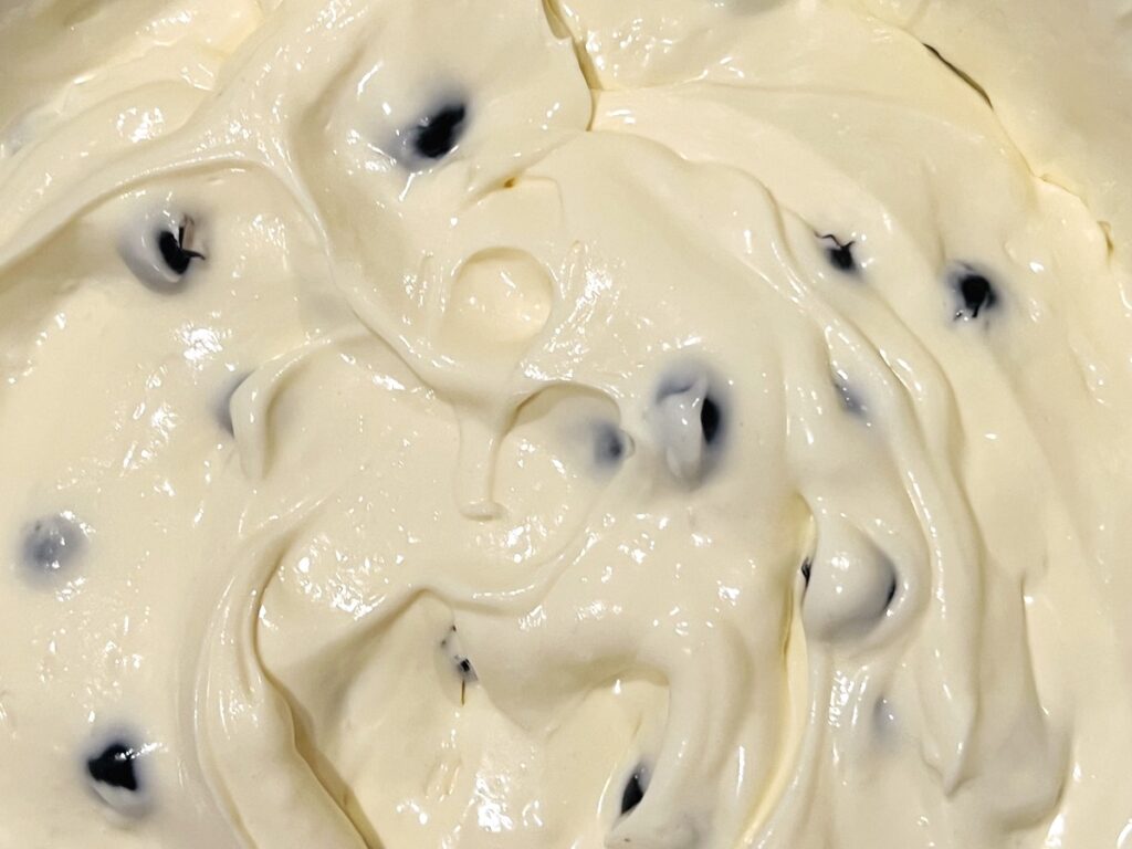 keto blueberry jamboree cheesecake filling mixture