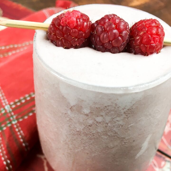 Keto Raspberry Cream Smoothie Recipe - Flavor Portal